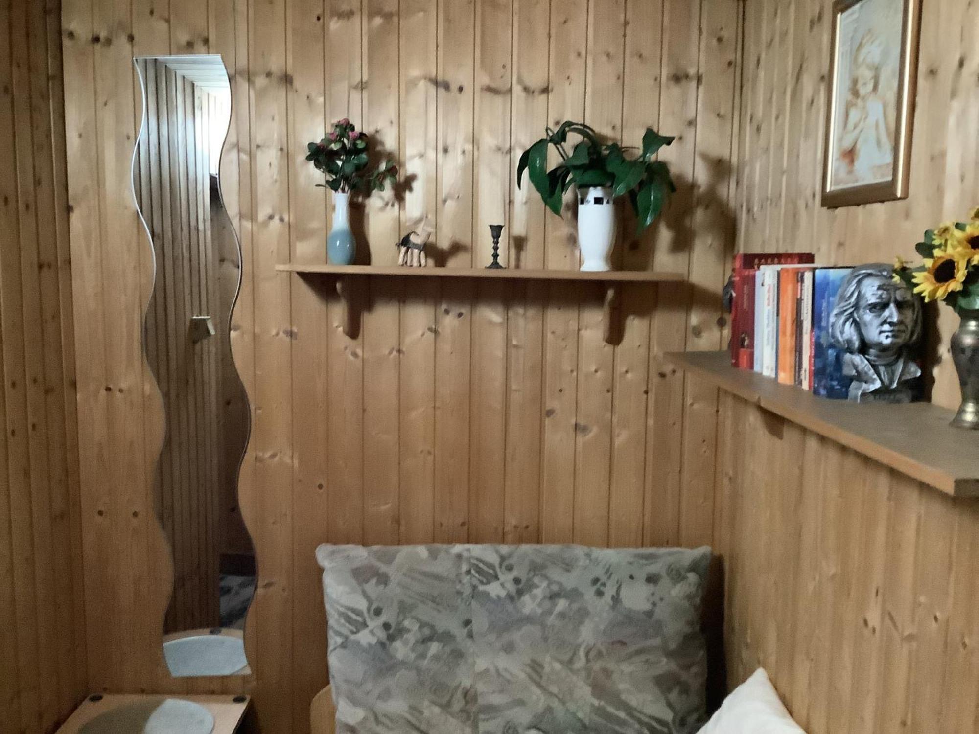 Schoenes Zimmer Im Seterant/Untergeschoss Essen Exterior photo