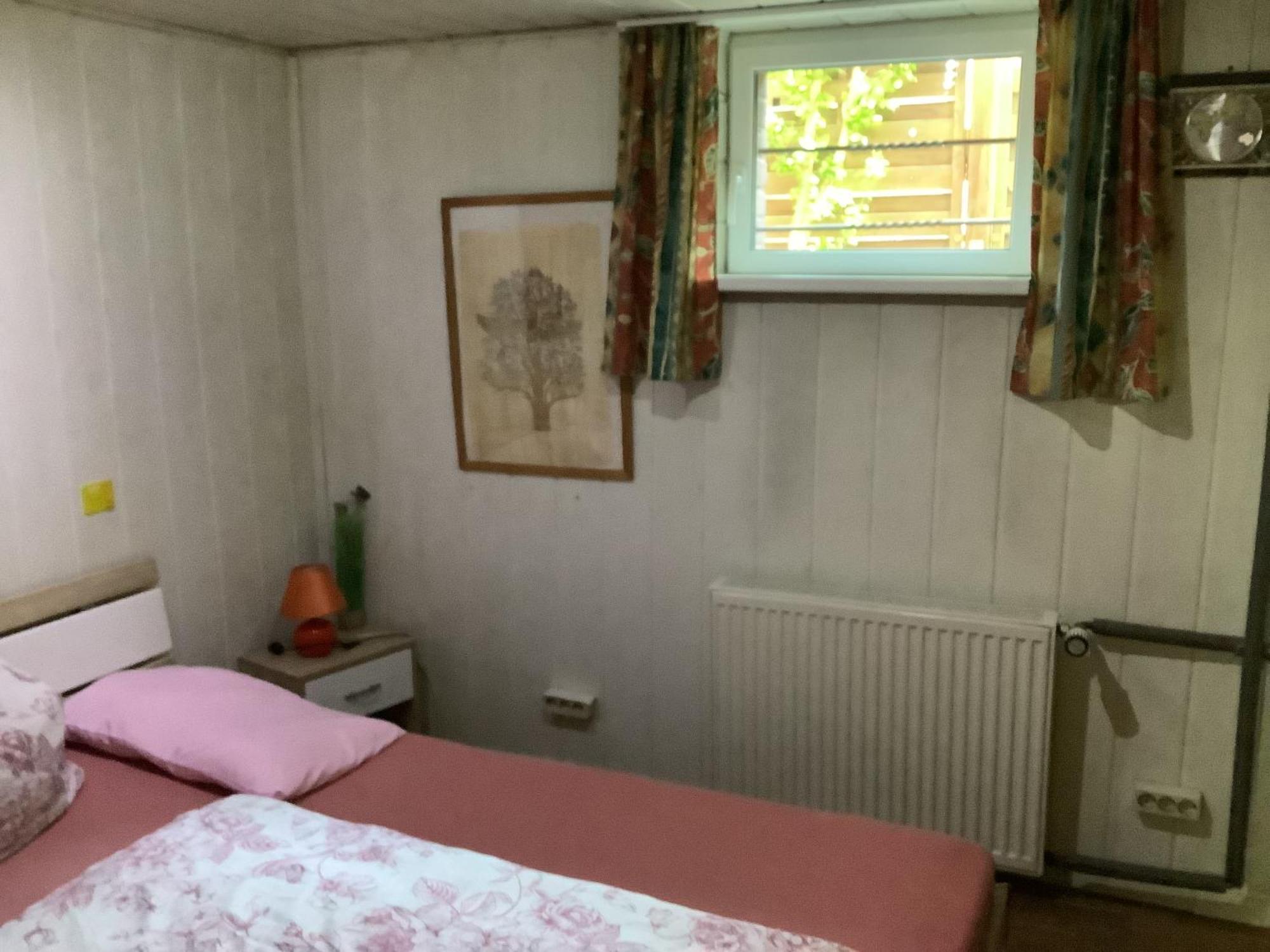 Schoenes Zimmer Im Seterant/Untergeschoss Essen Exterior photo